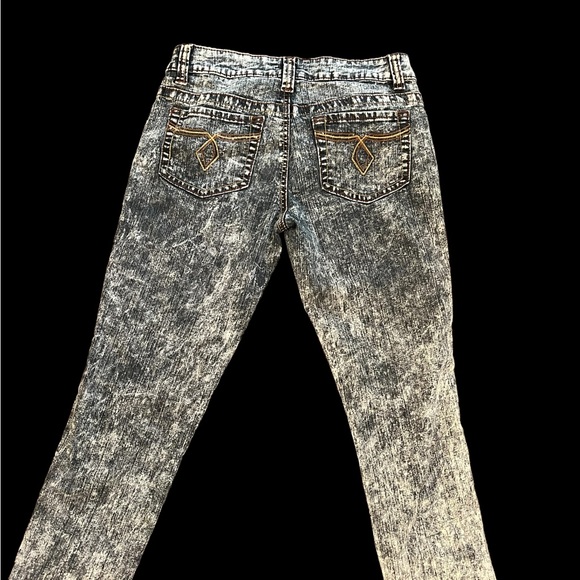 UPCYCLED ACID WASHED HAND PAINTED JEANS SIZE 7/8by WINKS AND KISSES ARTISTRY NWT - Picture 3 of 9